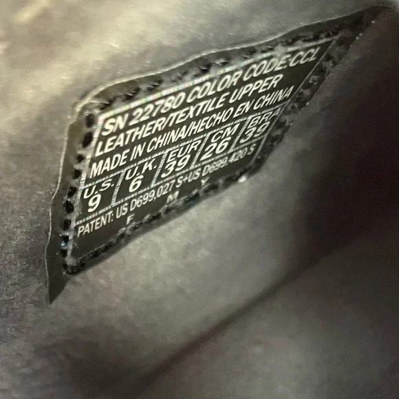 Skechers EZ Flex 2 Cuddle Up Memory Foam Slip on Shoes Size 9 faux suede EUC - Picture 4 of 13